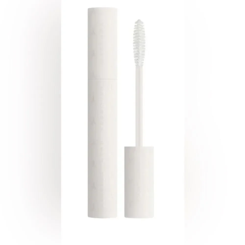 Jeffree Star elegant white